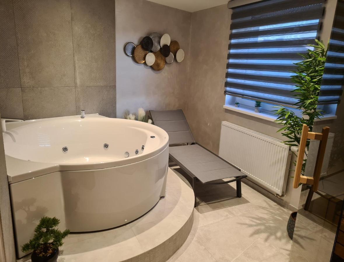 Wellness Apartments Вараждин Екстер'єр фото
